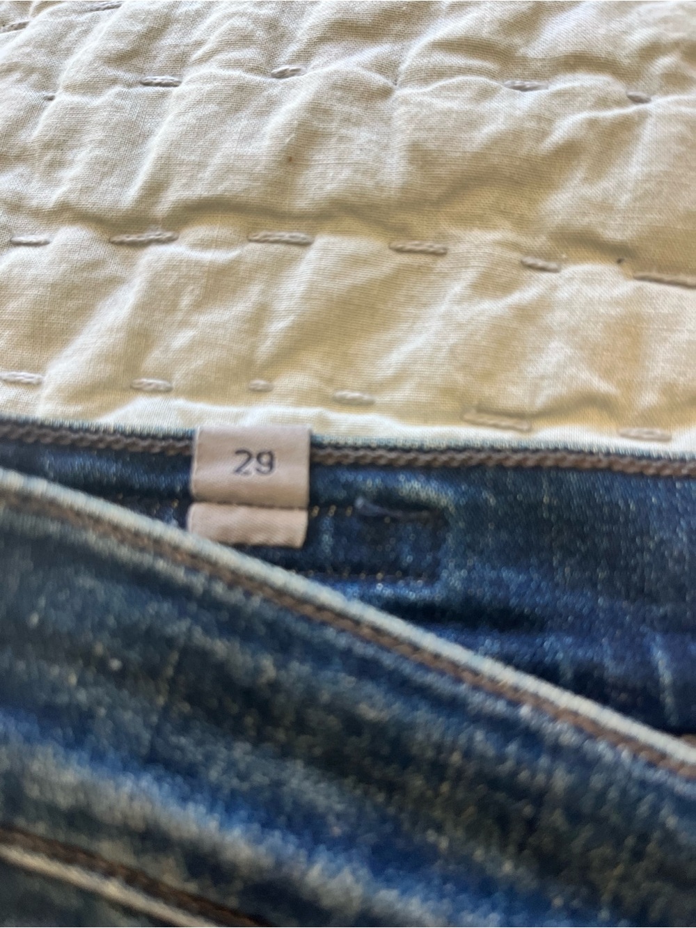 Citizens for Humanity Elsa Mid-rise Slim Fit Crop - Like New - Size 29 - Picture 7 of 7